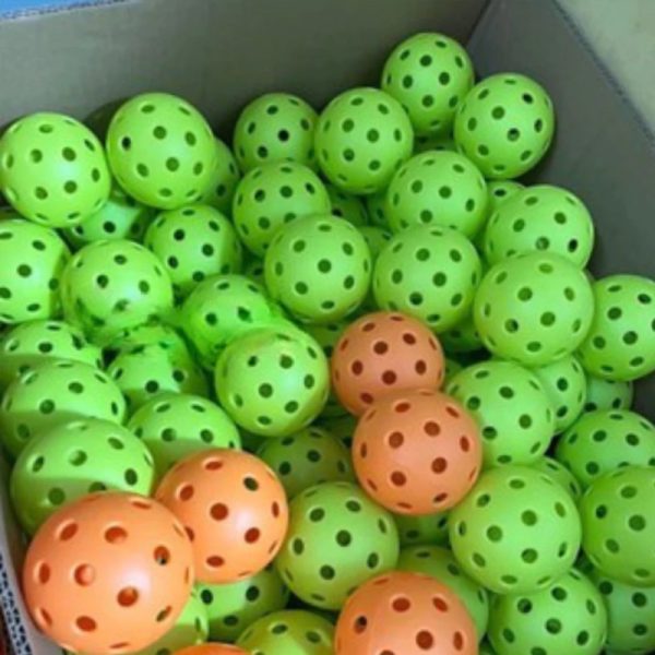 Bóng Pickleball Màu Xanh 40 Lỗ
