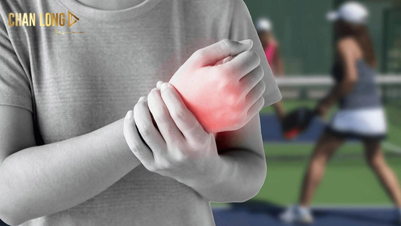 Chấn thương cổ tay thường gặp khi bạn té ngã trong lúc chơi Pickleball