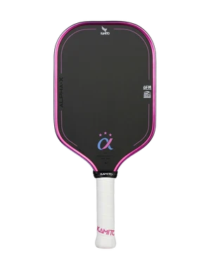 Vợt Pickleball Kamito Alpha X Triple Star 16mm màu hồng với thiết kế 3 Sao, mặt Carbon Toray nhám và Triple Foam Core hỗ trợ kiểm soát, spin và trợ lực.