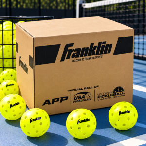 Thùng 100 quả bóng Pickleball Franklin X-40 Outdoor chính hãng, phù hợp cho câu lạc bộ, trung tâm huấn luyện, tập luyện và tổ chức giải đấu.